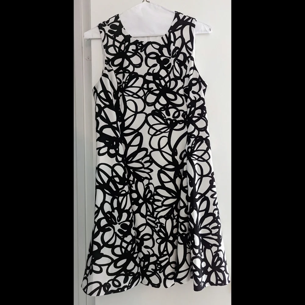 DKNY Fit & Flare Sleeves Dress - Picture 3 of 4